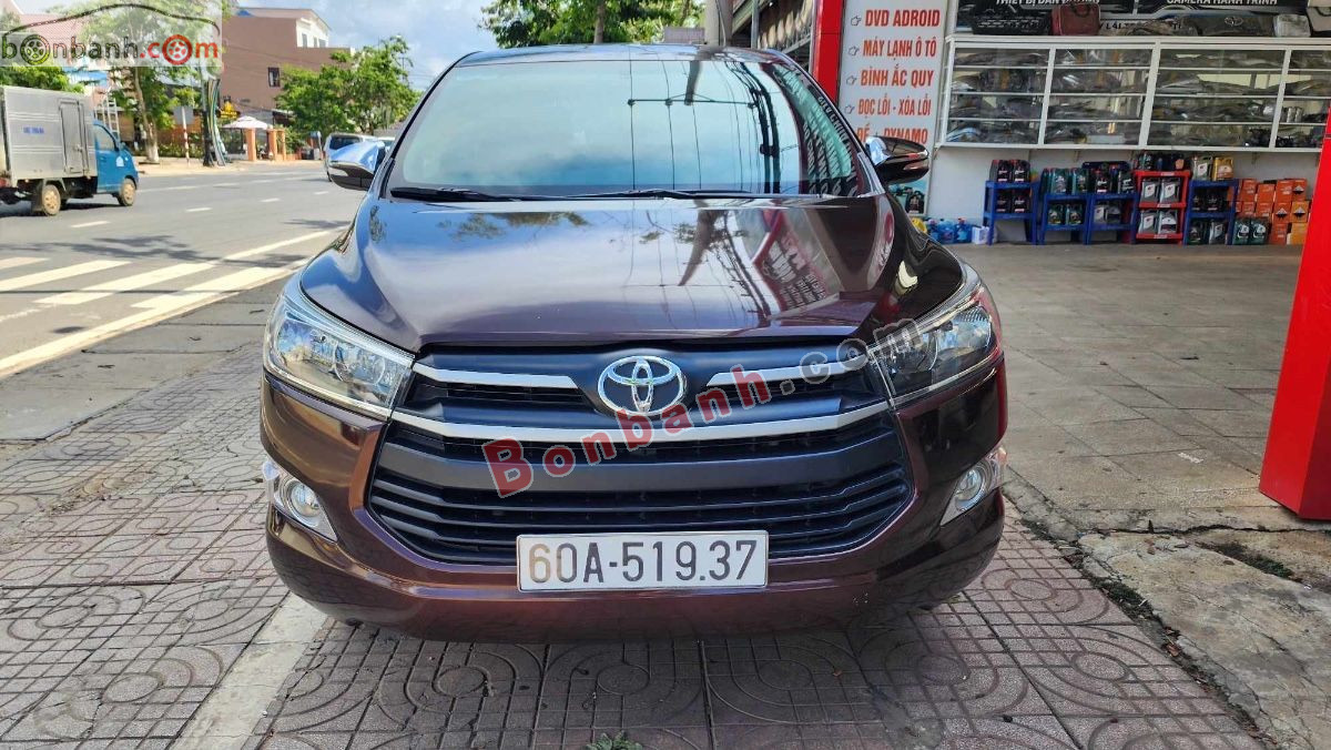 Toyota Innova 2.0E