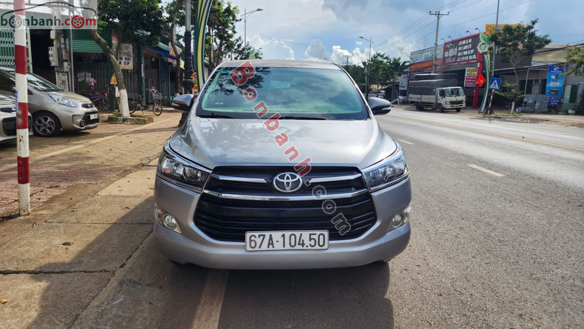 Toyota Innova 2.0E