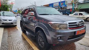 Xe Toyota Fortuner 2.5G 2011