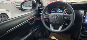Xe Toyota Fortuner 2.4G 4x2 AT 2021