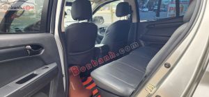 Xe Isuzu MU-X 2.5 4X2 MT 2017