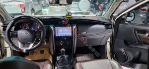 Xe Toyota Fortuner 2.4G 4x2 MT 2016