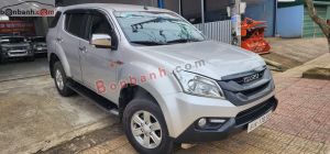 Xe Isuzu MU-X 2.5 4X2 MT 2017