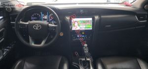 Xe Toyota Fortuner 2.4G 4x2 AT 2021